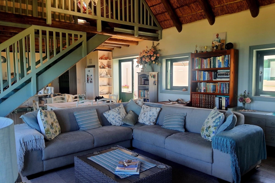4 Bedroom Property for Sale in Fynbosstrand Western Cape